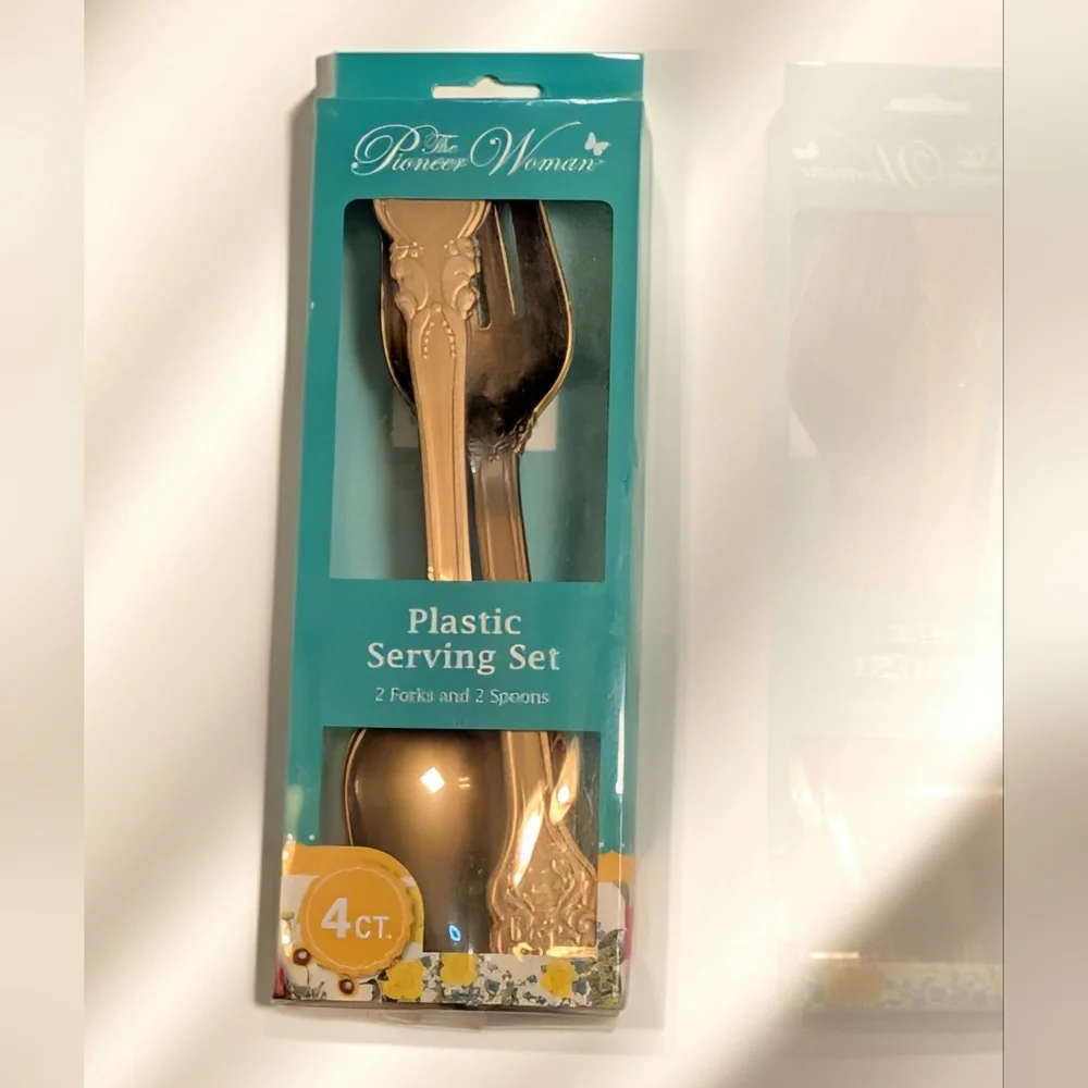 🍽️ Gold Plastic Serving Set (4-Piece) | The Pioneer Woman